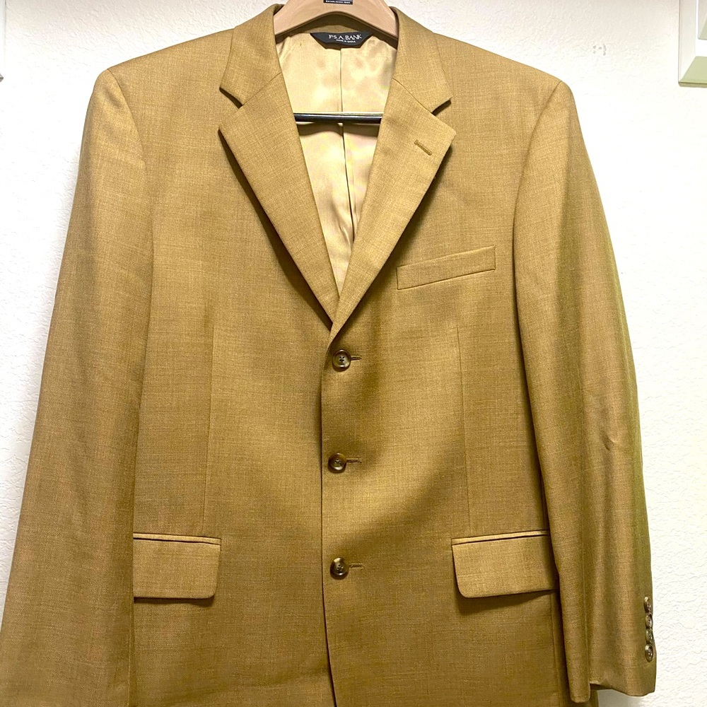 Jos A Banks 100% Wool Beige Suit with pants